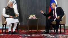 FILE PHOTO: Russian President Vladimir Putin and Indian Prime Minister Narendra Modi attend a meeting on the sidelines of the Shanghai Cooperation Organization (SCO) summit in Samarkand, Uzbekistan September 16, 2022. Sputnik/Alexander Demyanchuk/Pool via REUTERS/File Photo