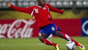 Villarreal y Real Sociedad pugnan por conseguir la cesión de Joel Campbell.