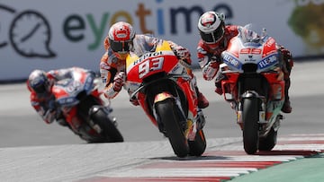 Marc M&aacute;rquez y Jorge Lorenzo luchando por la victoria en Austria.