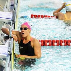 Mireia crece en los 400 estilos en un Open preocupante