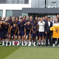 Frío reencuentro Mbappé-Al Khelaïfi