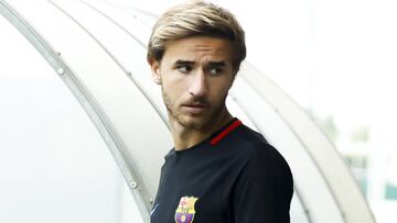 El centrocampista espa&ntilde;ol del Barcelona, Sergi Samper.