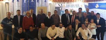 La Pe?a de Campos (Mallorca) celebr車 su 23? aniversario arropada por 250 pe?istas de toda la isla. Les acompa?aron las pe?as de Andratx, Son Servera, Alcudia, &Butrague?o* de Palmanova, Llub赤, Sineu, Es Forti, Porreres, Inca, Valdemossa, Santa Mar赤a y Sa Pobla y el veterano Jos谷 Luis Morales (1993-94).