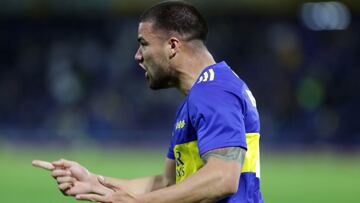 BUENOS AIRES, ARGENTINA - OCTOBER 09: Marcelo Weigandt of Boca Juniors celebrates after scoring the first goal of his team during a match between Boca Juniors and Lanus as part of Torneo Liga Profesional 2021 at Estadio Alberto J. Armando on October 9, 2021 in Buenos Aires, Argentina. (Photo by Daniel Jayo/Getty Images)