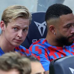 Barcelona threaten legal action against Man Utd transfer target Frenkie de Jong