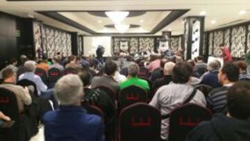 Imagen de la junta, que tuvo lugar en el hotel Ercilla