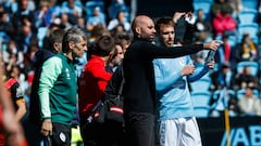 Giráldez da instrucciones a Mingueza durante el partido disputado contra el Rayo en Balaídos.