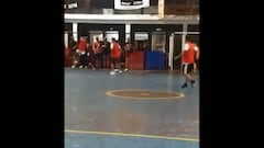 Otro escándalo de Centurión: recibe patada y arma pelea