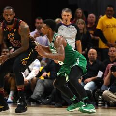 Las mejores postales de LeBron James en el juego 4 contra Celtics