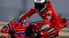 Ducati's Italian rider Francesco Bagnaia steers his bike on the first day of the MotoGP pre-season testing at Losail Circuit in Doha on February 19, 2024. (Photo by KARIM JAAFAR / AFP)