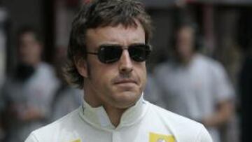 Fernando Alonso ha sufrido para entrar en la Q3, y en la última fase de calificación, ha logrado clasificarse en la octava posición, aunque como ha declarado tras la prueba va bastante ligero de gasolina, por lo que el resultado es ficticio: "No ha habido sorpresas. Hemos entrado por los pelos en la Q3 y hemos hecho lo que hemos podido. La carrera de mañana se complica, porque entre los más ligeros de gasolina hemos acabado octavos, así que los que vayan más cargado nos adelantarán".