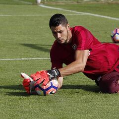 Bernabé, meta del filial, es el recambio ante la lesión de Moyá