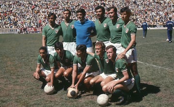 El 6 de agosto de 1972, Costa Rica y México se midieron en un amistoso en San José. El encuentro fue trabado con llegadas de ambos lados. Cuando el juego se terminaba, Fernando Hernández Ramírez le dio la victoria a los ticos con un gol al minuto 85. Fue la tercera victoria de Costa Rica en casa ante el tricolor.