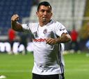 El Besiktas de Medel, a mantener el liderato ante el Leizpig
