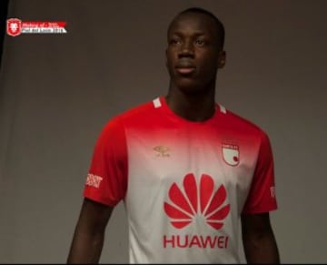 Santa Fe presenta sus uniformes para esta temporada. 