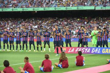 El nuevo Barcelona se presenta en el Joan Gamper