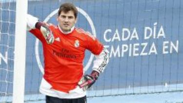 El PSG no se olvida de Iker Casillas ni de Víctor Valdés
