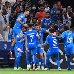 Mitrovic complica el ‘Súper Mundial’ a Benzema