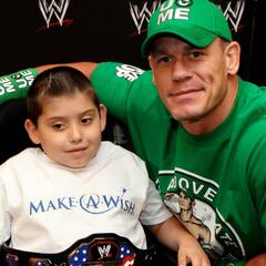 Héroes dentro y fuera de la cancha: John Cena