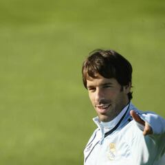 Rooney admite que vendieron a Van Nistelrooy al Madrid por llevarse mal con Cristiano