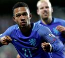 Memphis Depay le da aire a Holanda ante Luxemburgo