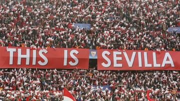 Aficionados del Sevilla en Champions. 