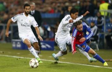 Luca Zuffi, Raphael Varane y Arbeloa.