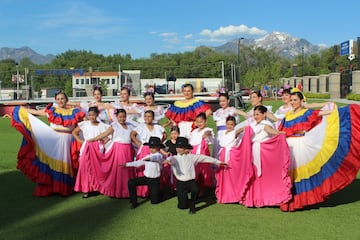 Los bailes de los venezolanos calentaron el USA-Venezuela