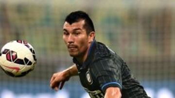 Gary Medel es titular en el Inter de Mil&aacute;n.