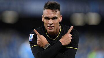 Soccer Football - Serie A - Napoli v Inter Milan - Stadio San Paolo, Naples, Italy - January 6, 2020   Inter Milan&#039;s Lautaro Martinez celebrates scoring their third goal    REUTERS/Alberto Lingria     TPX IMAGES OF THE DAY