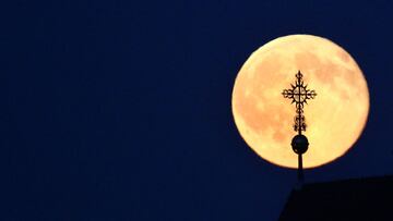 El motivo por el que siempre hay luna llena en Semana Santa