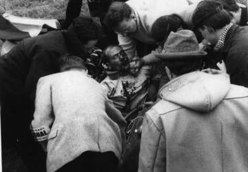 En 1962, sufrió un grave accidente en el circuito de Goodwood ('100 Millas') que lo tuvo un mes en coma y medio año más con el lado izquierdo del cuerpo paralizado.