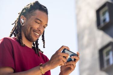 Logitech presenta los primeros auriculares earbuds diseñados para gaming