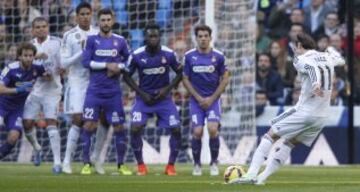 Gareth Bale marca de falta el 2-0.