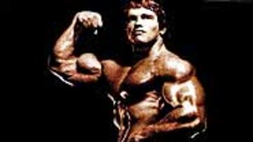 <b>DE SOLDADO A FORZUDO.</B> Arnie dejó el Ejército por las pesas.