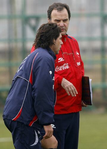 Volvió del "retiro" y acompañó a Marcelo Bielsa junto a su ayudante y amigo Eduardo Berizzo en la primera parte del proceso. En ese tiempo, el "Matador" vivía su tercera y última etapa en la U.