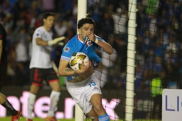 Cruz Azul's Uruguayan midfielder #15 Ignacio Rivero celebrates after scoring a goal during the quarterfinal second-leg football match of the Liga MX Apertura tournament between Cruz Azul and Tijuana at the Ciudad de los Deportes in Mexico City on November 30, 2024. (Photo by Victor Cruz / AFP)