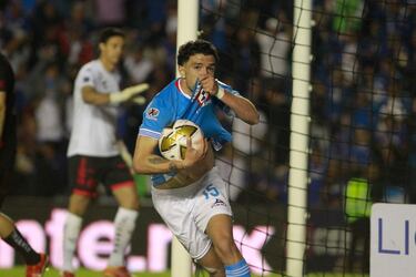 Solo un campeón de la novena sobrevive en Cruz Azul