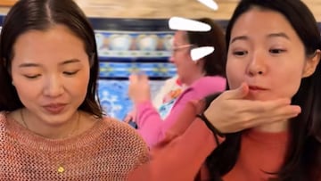 Japonesas comiendo porras con chocolate