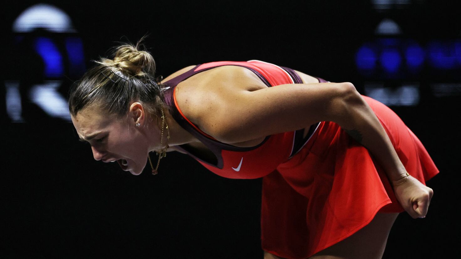 Sabalenka vuelve a ganar, pero se jugará el pase ante Gauff