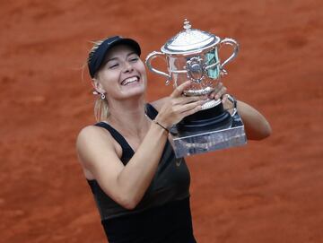 La tenista rusa consiguió su cuarto Grand Slam el 9 de junio de 2012 tras ganar en la final a la tenista italiana Sara Errani por 6-3 y 6-2.