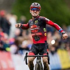 Debacle de Pidcock en Baal y resurrección de Iserbyt