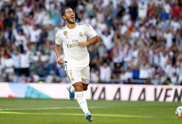 Real Madrid 2-0 Granada | Lleg¨® el primer gol en partido oficial de Eden Hazard, que defini¨® con un sombrero ante Rui Silva.