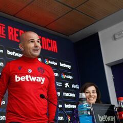 Paco López: "Entrar en la historia del club es un orgullo"