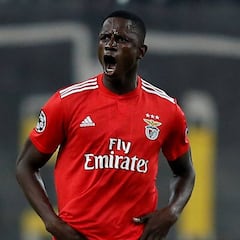 El Benfica logra una victoria heroica ante el AEK en Atenas
