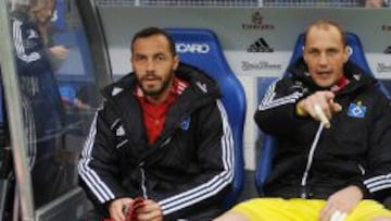 Marcelo Díaz medita salir de Hamburgo y en la U se enciende la alerta
