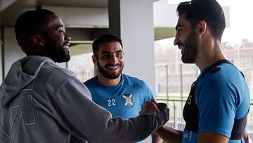 Shaq Moore, de visita