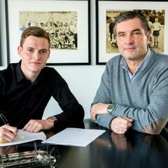 Dortmund snap up Barcelona starlet Gomez