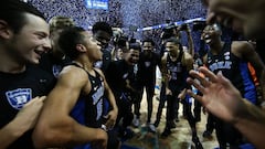 NEW YORK, NY - MARCH 11: The Duke Blue Devils celebrate their 75-69 win over the Notre Dame Fighting Irish in the championship game of the 2017 Men&#039;s ACC Basketball Tournament at the Barclays Center on March 11, 2017 in New York City.   Al Bello/Getty Images/AFP
 == FOR NEWSPAPERS, INTERNET, TELCOS &amp; TELEVISION USE ONLY ==