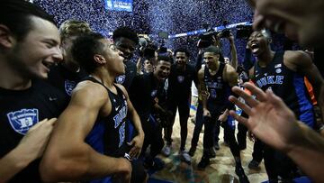 NEW YORK, NY - MARCH 11: The Duke Blue Devils celebrate their 75-69 win over the Notre Dame Fighting Irish in the championship game of the 2017 Men&#039;s ACC Basketball Tournament at the Barclays Center on March 11, 2017 in New York City.   Al Bello/Getty Images/AFP
 == FOR NEWSPAPERS, INTERNET, TELCOS &amp; TELEVISION USE ONLY ==